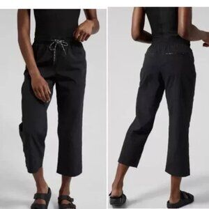 Athleta Trekkie straight leg capri, black, size 8